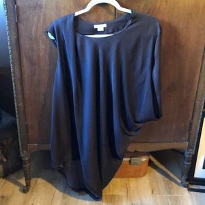 Gorgeous gray-purple asymmetrical top